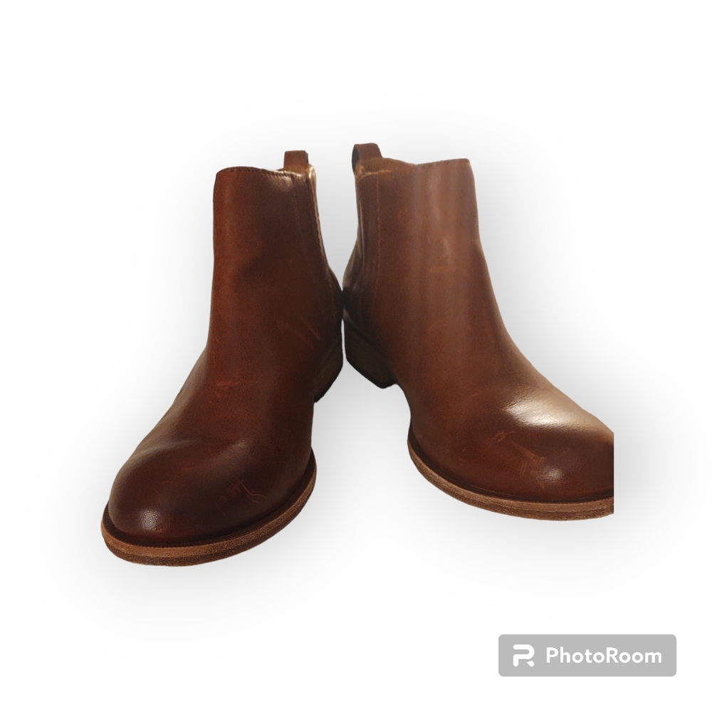 Kork-Ease leather ankle booties size 8.5 women shoe.